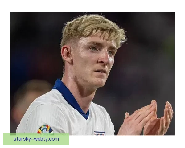 戈登半场大四喜纽卡欧冠队史登顶